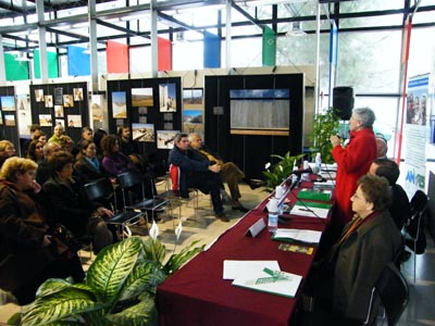 Roma, Italia - 11 gennaio 2008 - Inaugurazione della mostra fotografica itinerante Un muro non basta per nascondere un orizzonte alla sua terra, ideata e promossa dal Volontariato Internazionale per lo Sviluppo (VIS).