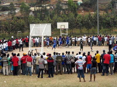 agosto 2008 - VII campionato sportivo delle scuole medie della zona Est dellAfrica svoltosi presso lopera salesiana del Centre des Jeunes di Gatenga. 

