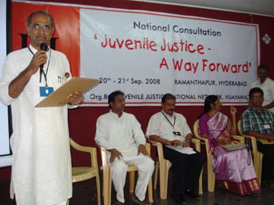 20-21 settembre 2008 - La Juvenile Justice National Network (JJNW), unione nazionale dellIndia per la tutela della giustizia dei i minori, durante un incontro della Consulta nazionale.