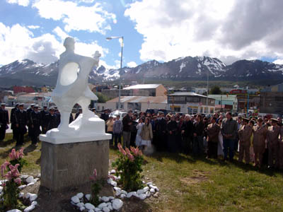 8 dicembre 2008 - Inaugurazione monumento dedicato a Ceferino Namuncur realizzato dal salesiano don Jos Ellero.