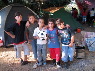 31 luglio 2006  bambini con pallone VIS
