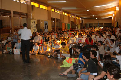 2 febbraio 2010 - Il Rettor Maggiore Don Pascual Chvez incontra i giovani del Movimento Giovanile Salesiano.