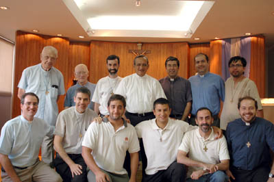 2 febbraio 2010 - Il Rettor Maggiore Don Pascual Chvez incontra i salesiani dell`opera.