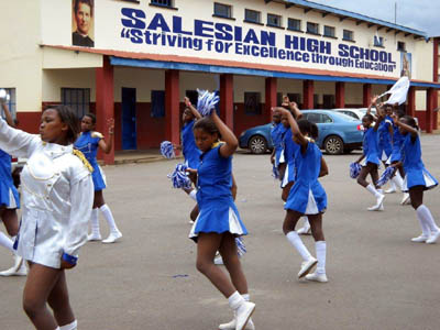 novembre 2010 - Giovani del "Salesian High School".
