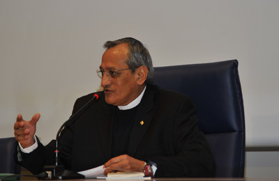 22 gennaio 2011 - Il Rettor Maggiore, Don Pascual Chvez, interviene alle Giornate di Spiritualit della Famiglia Salesiana.