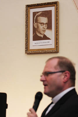 6 febbraio 2010 - Il Vicepostulatore, don Jozef Slivon, sdb, alla sessione pubblica di apertura dell’Inchiesta diocesana sulle virtù del Servo di Dio don Tito Zeman.