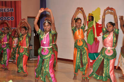 28 febbraio 2011 - Danze e canti della tradizione karnatica. 

