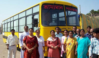 marzo 2011 - Il progetto della scuola mobile, avviato dalla autorit amministrativa del Distretto di Hooghly, nello Stato del Bengala Occidentale, con la collaborazione dellIstituto salesiano Don Bosco Bandel.