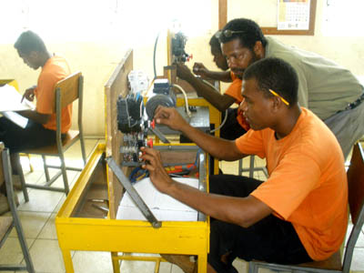 11 maggio 2011 - "Giorno dell`industria" presso il Don Bosco Technical Institute.