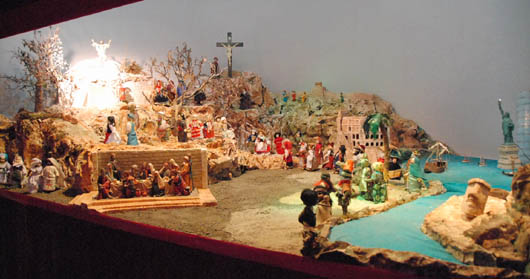 aprile 2012 - Diorama della Passione, Morte e Risurrezione di Ges, realizzato dalla comunit salesiana della parrocchia Don Bosco di Cinecitt.
