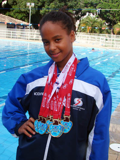 Luglio 2012 - Bárbara Gonzaga de Jesus, promettente nuotatrice, allieva dell’istituto salesiano “Dom Bosco-Paralela” di Salvador, Brasile (BRE)