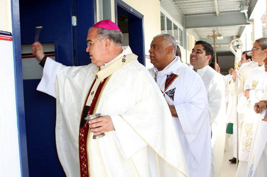 27 agosto 2012 - Inaugurazione della nuova struttura della scuola Alberto Monteiro de Carvalho" presieduta dallarcivescovo di Rio de Janeiro mons. Orani Joo Tempesta.