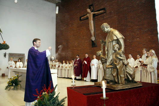 2 dicembre 2012 - Peregrinazione dell`urna di Don Bosco.