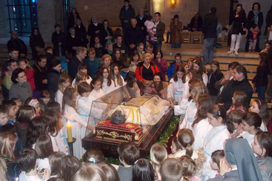 10 marzo 2013 - L`urna di Don Bosco nel Santuario Santa Maria della libert.