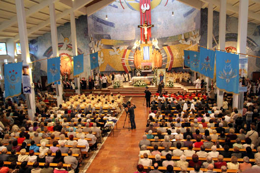 24 maggio 2013 - Erezione a Santuario della chiesa di Maria Ausiliatrice.