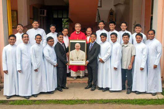 29 giugno 2013  La comunit del postnoviziato Don Bosco celebra la festa del Papa.