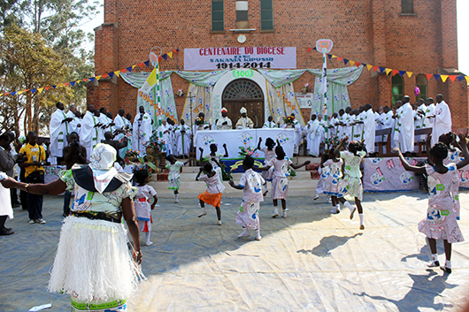 17-18 agosto 2013 - Celebrazione eucaristica di apertura dell`anno centenario della diocesi di Sakania-Kipushi.