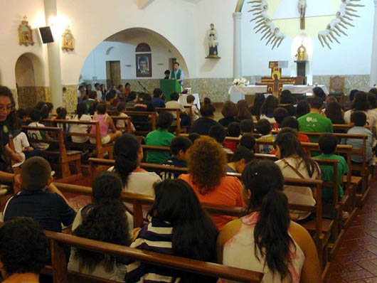 7 settembre 2013  Giovani del Movimento Giovanile Salesiano, in risposta allappello di Papa Francesco e allinvito del Rettor Maggiore, Don Pascual Chvez, in preghiera per la pace in Siria.