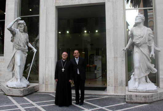 11 settembre 2013 - Il Presidente mondiale degli Exallievi salesiani, dott. Francesco Muceo, è giunto in visita alla Pontificia Università Lateranense col Rettore, mons. Enrico dal Covolo.