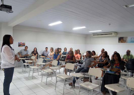 13-14 novembre 2013 - Corso di formazione presso il collegio salesiano Dom Bosco sui nuovi prodotti didattici digitali per i professori della Rete Salesiana delle Scuole del Polo di Recife, con la partecipazione di docenti della editrice Edeb  Brasile. 
