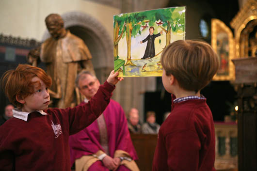 dicembre 2012 - Peregrinazione della reliquia di Don Bosco, custodita in una statua.