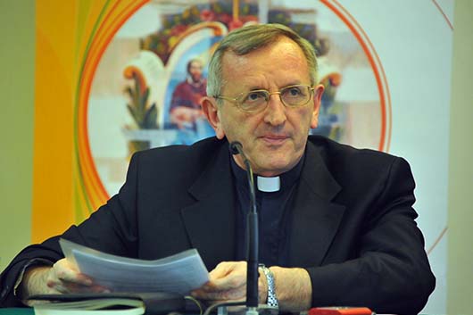 2 Aprile 2014 - CG27: Don Francesco Cereda, Vicario del Rettor Maggiore interviene alla conferenza stampa di Don ngel Fernndez Artime.