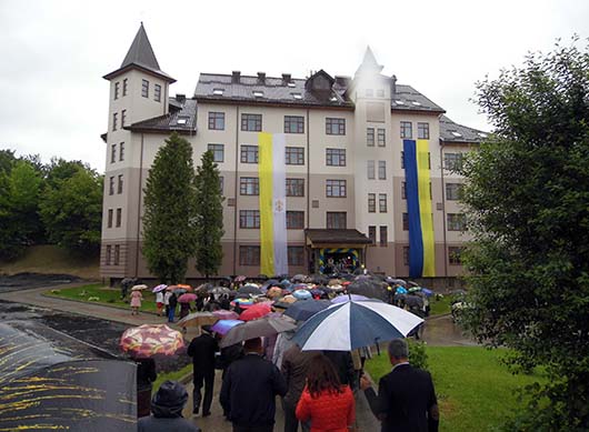 1 Giugno 2014 - Inaugurazione nuovo edificio della casa famiglia salesiana di Lviv.