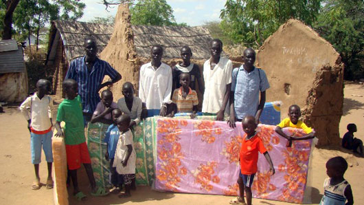 Luglio 2014 - Materassi per i profughi di Kakuma