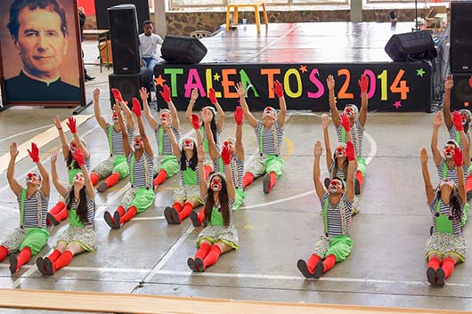 14 novembre 2014 – Fase finale del Festival dei talenti, a cui hanno partecipato bambini, adolescenti e giovani