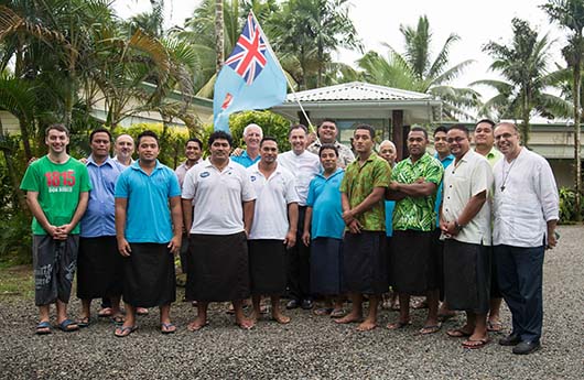 7 maggio 2015 - Don ngel Fernndez Artime, Rettor Maggiore, in visita alla comunit salesiana di Suva, accompagnato dal suo segretario don Horacio Lpez e da don Vclav Klement, Consigliere per la Regione Asia Est-Oceania.
