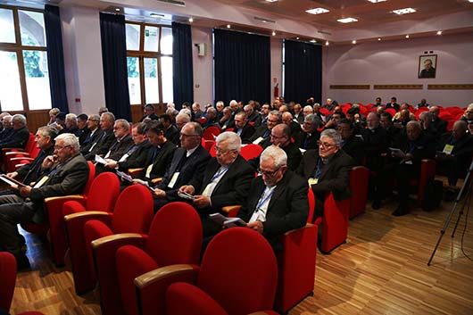 21 maggio 2015 - Don ngel Fernndez Artime, Rettor Maggiore, messaggio di benvenuto all`Incontro dei vescovi salesiani.