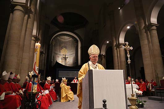 22 maggio 2015 - Celebrazione eucaristica di mons. Cesare Nosiglia, arcivescovo di Torino.