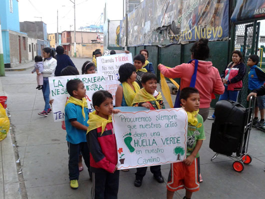 Luglio 2015 - Campagna "Semina Ossigeno" nell`ambito del progetto "Bambini di piombo"