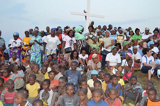 ottobre 2015 – Oltre un centinaio di Salesiani Cooperatori dell’Angola si sono radunati per il pellegrinaggio annuale al Santuario di Maria Ausiliatrice di N’Dalatando.