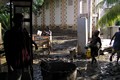 Bemaneviky, Madagascar  23 marzo 2004 -  Il sanatorio della missione.  Molti medicinali sono andati perduti.