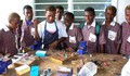 Honiara, Isole Solomon  24 ottobre 2003  Alcuni studenti del Don Bosco Technical Institute durante le esercitazioni nel laboratorio elettronico.