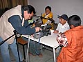 Huancayo, Per  luglio 2006  Alunni del Collegio Salesiano Santa Rosa durante il corso di educomunicazione con laboratori di radio, televisione e stampa, animati dal gruppo di Comunicazione Salesiana dellIspettoria del Per.
