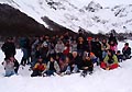luglio 2006 - Gruppo di ragazzi Esploratori di Don Bosco in gita nel ghiacciaio “Le Martial”, sulle Ande, accompagnati dal cappellano don José Ellero, sdb, (al centro in prima fila).