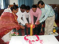 25 agosto 2009 – Giornata dei Martiri Cristiani dell’India celebrata in diverse chiese dello stato del “Madhya Pradesh” con incontri di preghiera e donazioni di sangue organizzate dal “Red Cross Hospital” di Bhopal.