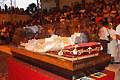 12 aprile 2010 - L`urna di Don Bosco con la teca provvisoria.