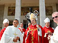 23 maggio 2010 - Incontro vescovi salesiani. Da sinistra: mons. Joseph Zen; Don Pascual Chvez, card. Tarcisio Bertone, card. Oscar Rodriguez Maradiaga, don Adriano Bregolin.