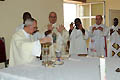 5 marzo 2011 - LEucaristia presieduta dal Nunzio Apostolico mons. Ivo Scapolo, nuova sede della Visitatoria Africa Grandi Laghi.