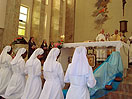 5 agosto 2012 - Professione perpetua di 5 FMA nel corso della messa di celebrazione per il 140 di Fondazione dell`Istituto delle Figlie di Maria Ausiliatrice