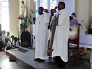 19 agosto 2012  Il nuovo Superiore della Visitatoria del Mozambico, don Amrico Ral Chaquisse, presiede lEucaristia nella quale Antnio Ernesto ha emesso la professione perpetua.