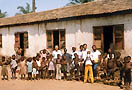 Dondo, Angola - 1982. Don Alvino Beber. (al centro della foto)
