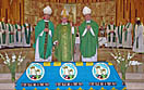 27 luglio 2013 - Mons. Miguel ngel Olaverri, vescovo di Point Noire, Repubblica del Congo, con alla sua destra larcivescovo di Pamplona, mons. Francisco Prez, e alla sua sinistra il vescovo di Vitoria, mons. Miguel Jos Asurmendi Aramenda, sdb.