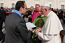 12-13 ottobre 2013 - Papa Francesco alla Giornata Mariana incontra i membri dell`Associazione di Maria Ausiliatrice (ADMA).