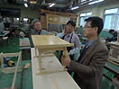 28 ottobre 2013 – Attività del laboratorio di falegnameria della scuola professionale “Seoul Dong Bu Vocational Training Center”. 
