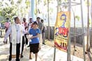 24 gennaio 2014 - Don Leo Ochoa, direttore del Vithayalai Don Bosco Battambang benedice la nuova mini palestra.