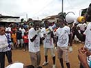 Settembre 2014 - I giovani che frequentano le due presenze salesiane a Monrovia stanno animando un’iniziativa comunitaria di sensibilizzazione ed educazione preventiva a contrasto dell’epidemia di Ebola.